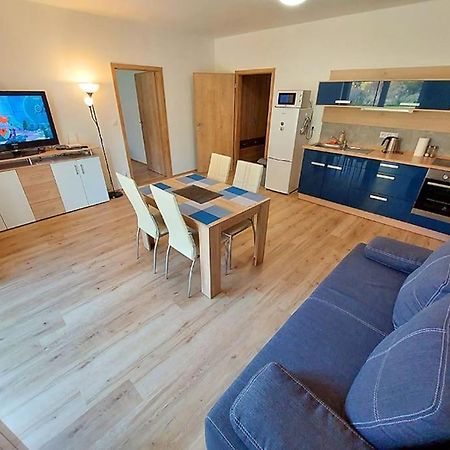 Moderni Apartman Horni Marsov - By Alka エクステリア 写真