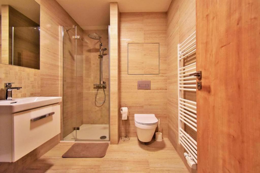 Moderni Apartman Horni Marsov - By Alka エクステリア 写真