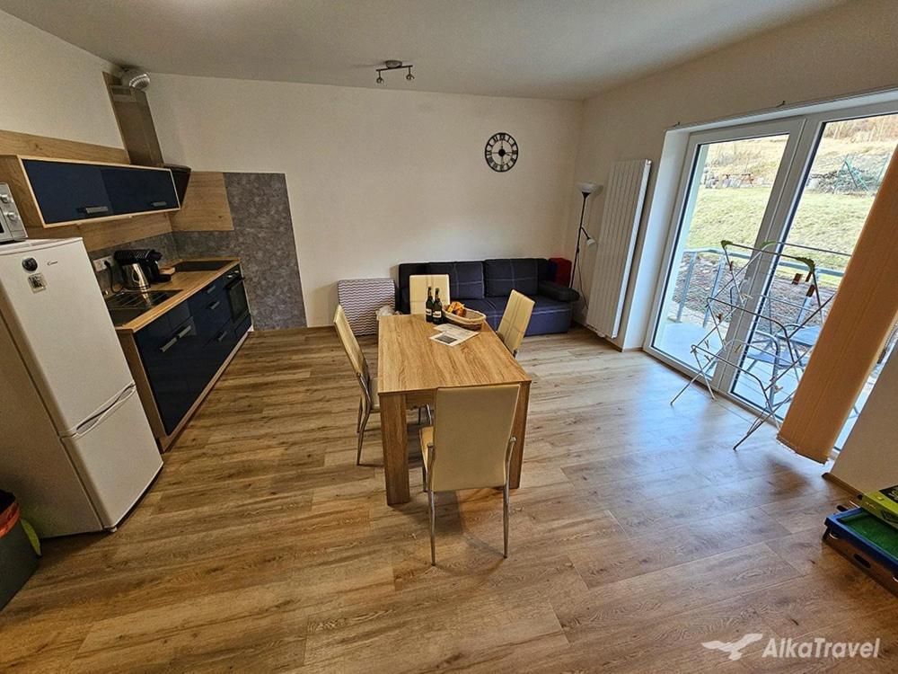 Moderni Apartman Horni Marsov - By Alka エクステリア 写真